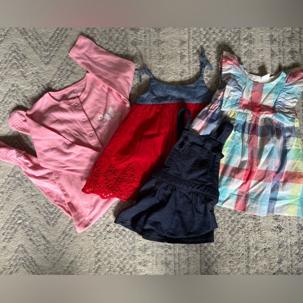 Bundle of girls clothes